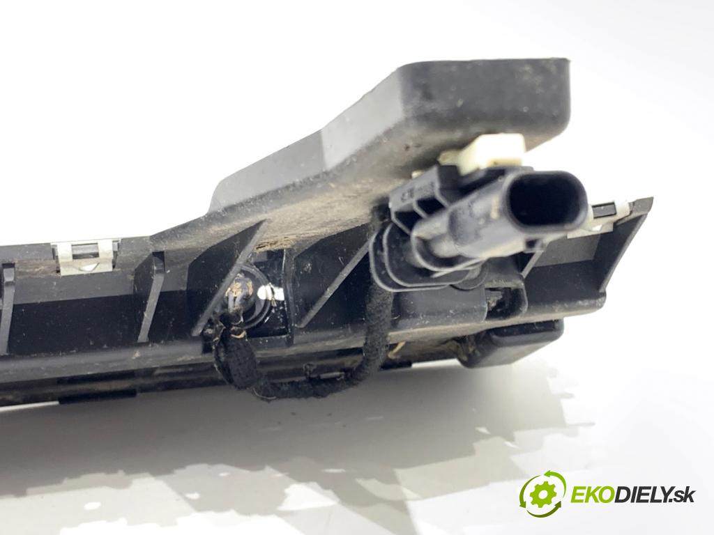 JAGUAR E-PACE SUV 2020 132 kW 2.0 D180 AWD 1999 Svetlo brzdových svetiel