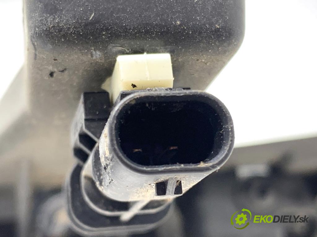 JAGUAR E-PACE SUV 2020 132 kW 2.0 D180 AWD 1999 Svetlo brzdových svetiel