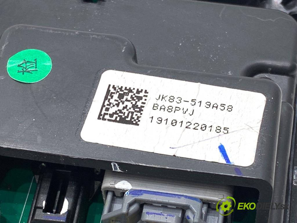 JAGUAR E-PACE SUV 2020 132 kW 2.0 D180 AWD 1999 Svetlo stropné JK83-519A58