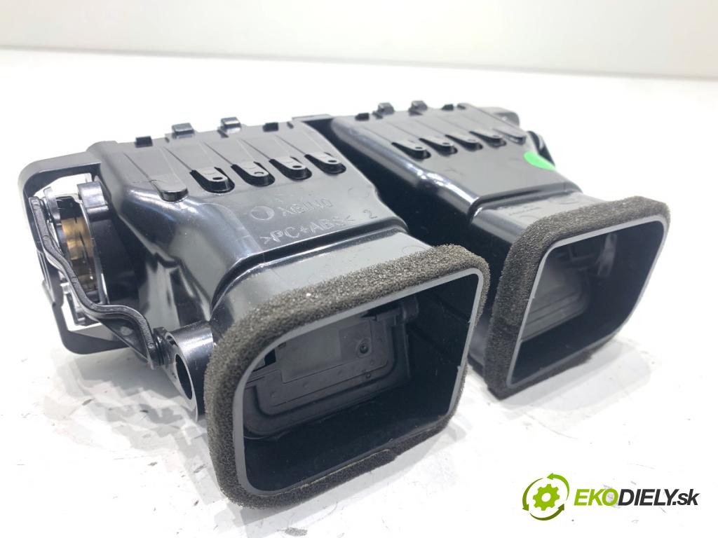 JAGUAR E-PACE SUV 2020 132 kW 2.0 D180 AWD 1999 Mriežky kúrenia zad GJ32-014A22-AA