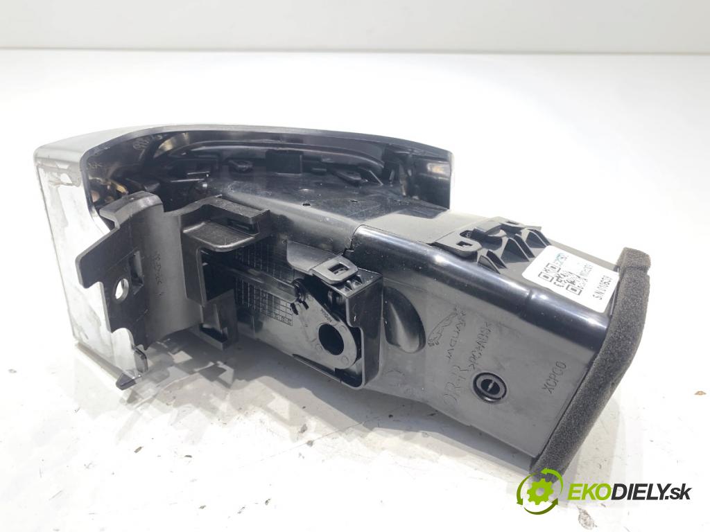 JAGUAR E-PACE SUV 2020 132 kW 2.0 D180 AWD 1999 Mriežky kúrenia pravy predný J9C3018B08AD