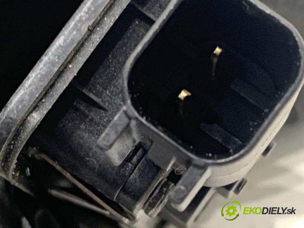 JAGUAR E-PACE SUV 2020 132 kW 2.0 D180 AWD 1999 Kľučka dverí zad