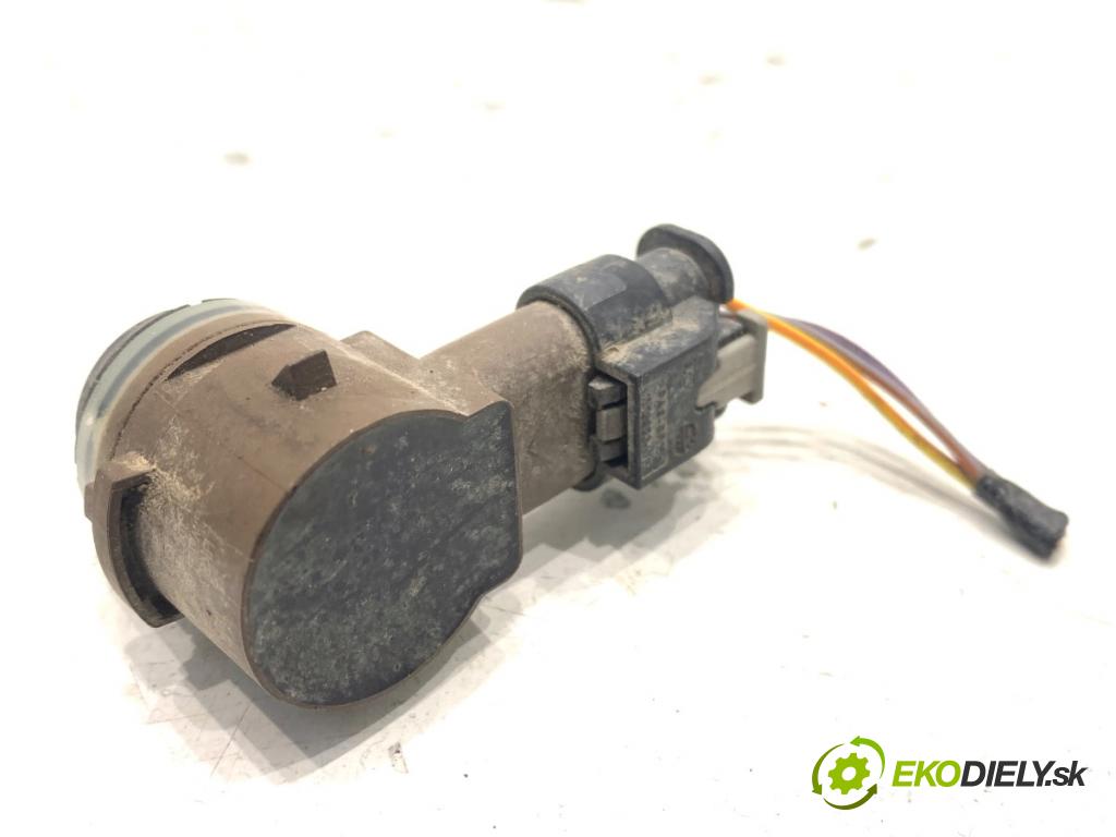 JAGUAR E-PACE SUV 2020 132 kW 2.0 D180 AWD 1999 Snímač PDC