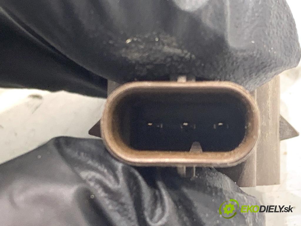 JAGUAR E-PACE SUV 2020 132 kW 2.0 D180 AWD 1999 Snímač PDC