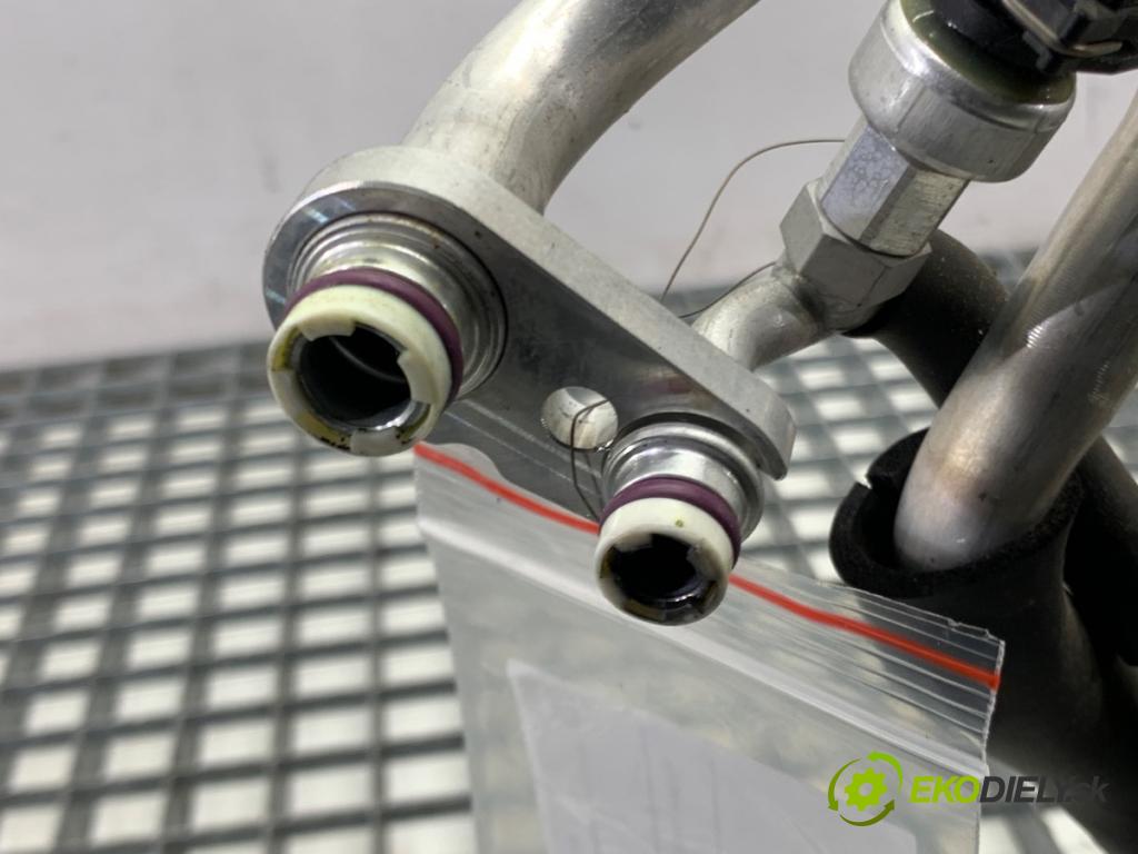 JAGUAR E-PACE SUV 2020 132 kW 2.0 D180 AWD 1999 rúrka klimatizace HJ32-19A834-AD (Trubka klimatizace)