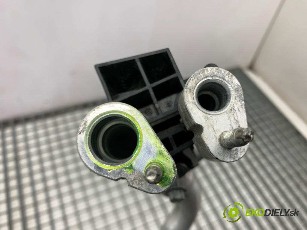 JAGUAR E-PACE SUV 2020 132 kW 2.0 D180 AWD 1999 rúrka klimatizace HJ32-19A834-AD (Trubka klimatizace)