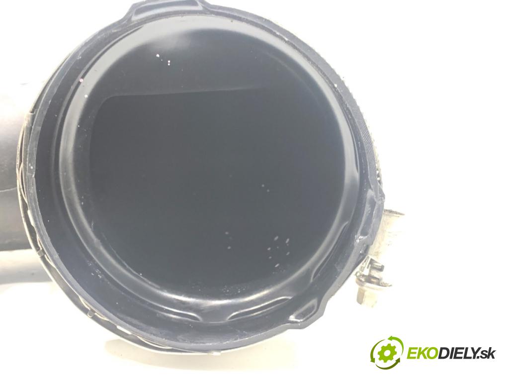 LAND ROVER RANGE ROVER EVOQUE SUV 2025 150 kW 2.0 D200 MHEV 4x4 1997 Rúra vzduchu N8D2-9C623-AB