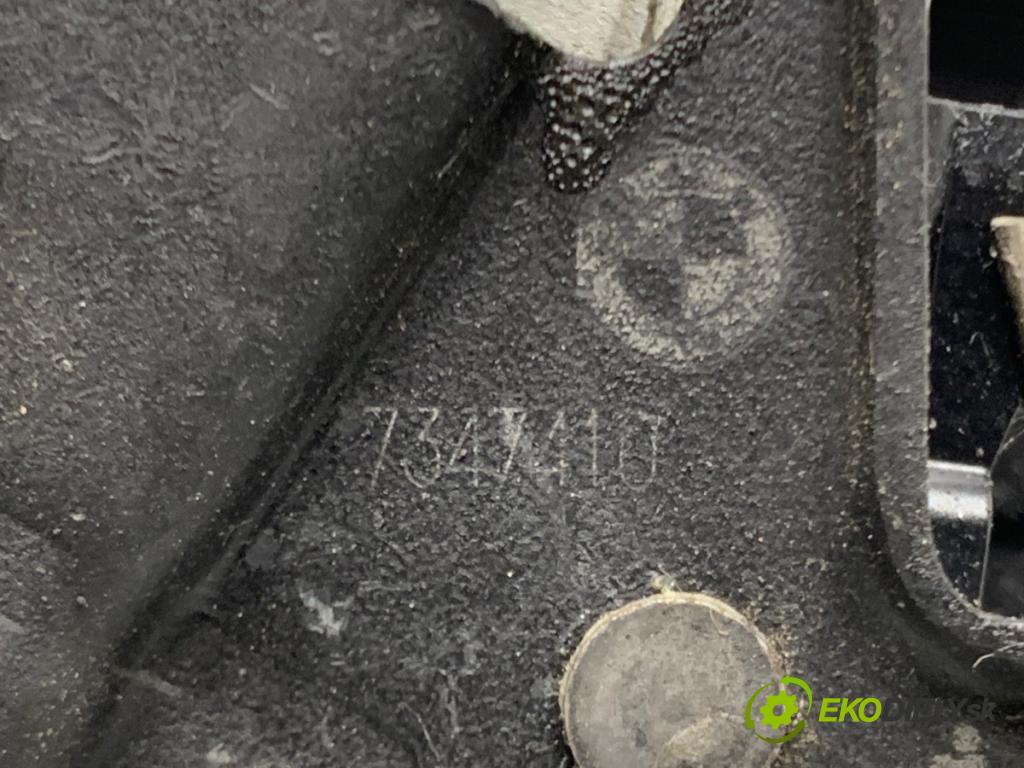 BMW G31 Kombi 2020 140 kW 520 d 1995 zámok kapoty predný 7347410