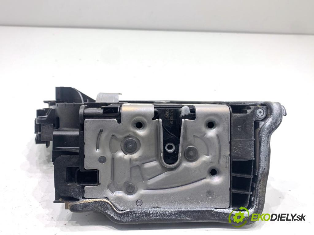 BMW G31 Kombi 2020 140 kW 520 d 1995 zámok Dvere pravy predný 7477688