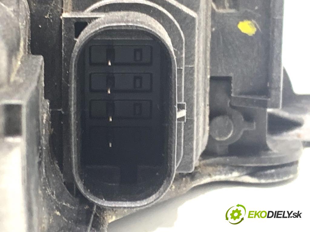 BMW G31 Kombi 2020 140 kW 520 d 1995 zámok Dvere pravy predný 7477688