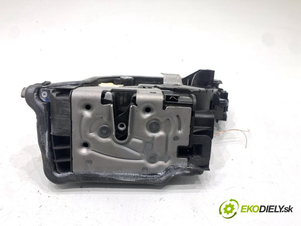 BMW G31 Kombi 2020 140 kW 520 d 1995 zámok Dvere ľavy predný 7477685