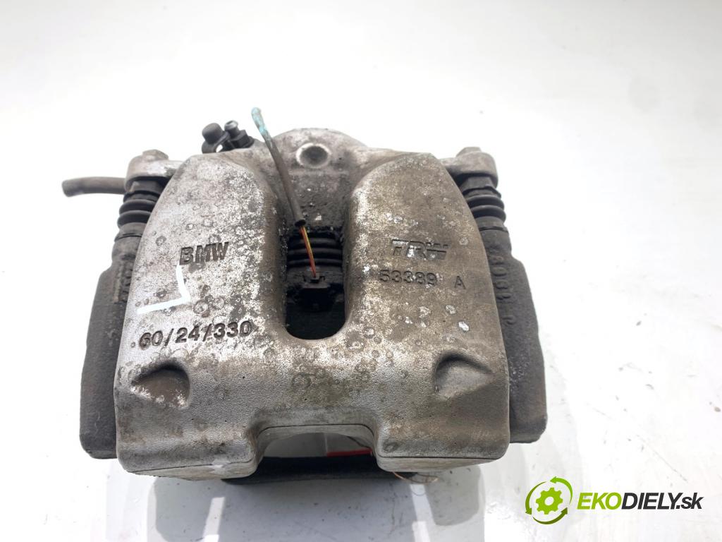 BMW G31 Kombi 2020 140 kW 520 d 1995 Brzdič strmeň ľavy predný 60/24/330