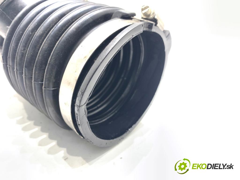 BMW G31 Kombi 2020 140 kW 520 d 1995 Rúra vzduchu