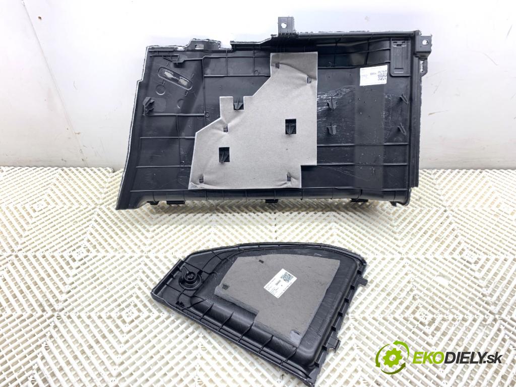 BMW G31 Kombi 2020 140 kW 520 d 1995 ča kufra levý 7437917 7437733