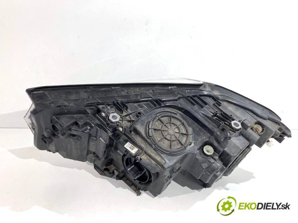 BMW G31 Kombi 2020 140 kW 520 d 1995 Svetlomet pravy predný LED ADAPTÍVNE: 8499122