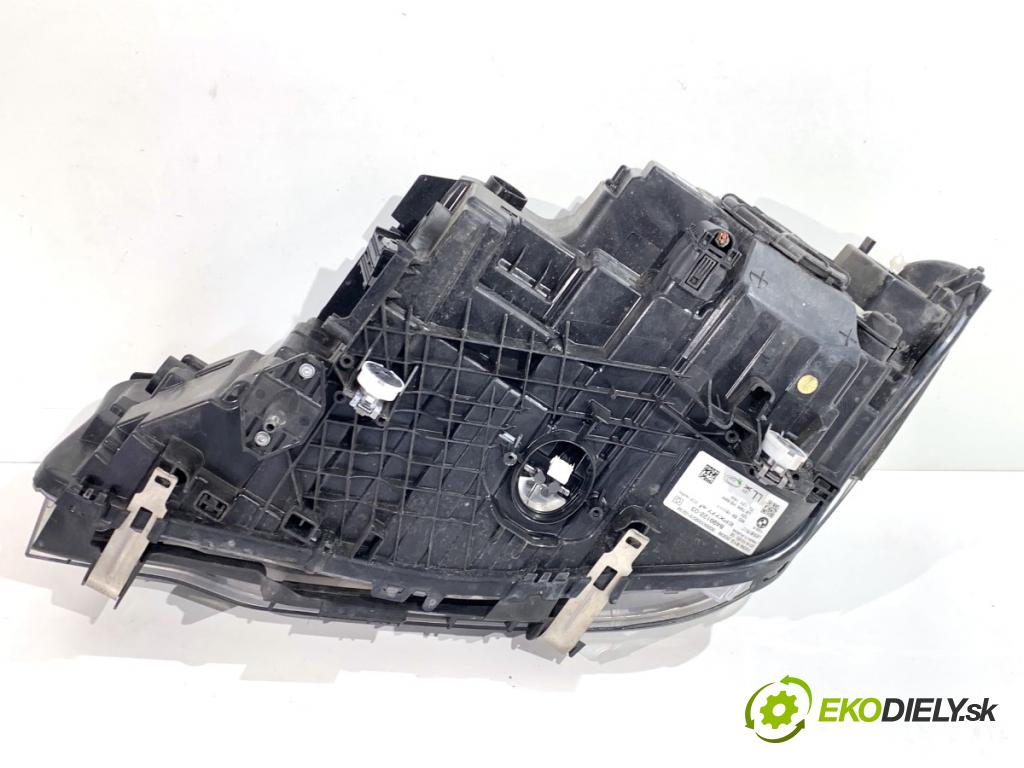 BMW G31 Kombi 2020 140 kW 520 d 1995 Svetlomet pravy predný LED ADAPTÍVNE: 8499122