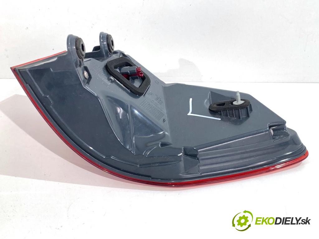 BMW G31 Kombi 2020 140 kW 520 d 1995 světlo levý zadní část 7388947