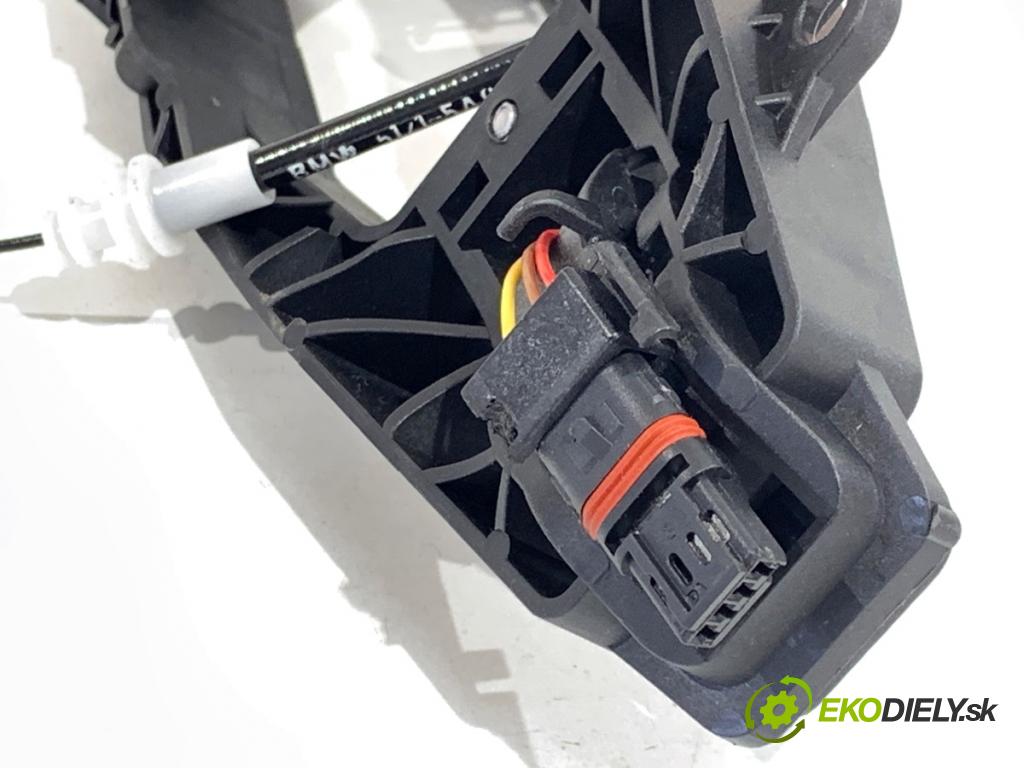 BMW G31 Kombi 2020 140 kW 520 d 1995 klika vnejší pravý přední část 9881776