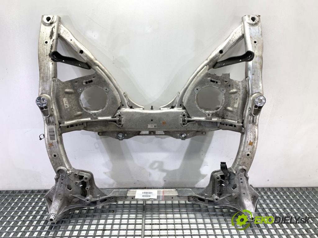 BMW G31 Kombi 2020 140 kW 520 d 1995 výztuha pod motor 6861106 (Přední výztuha)