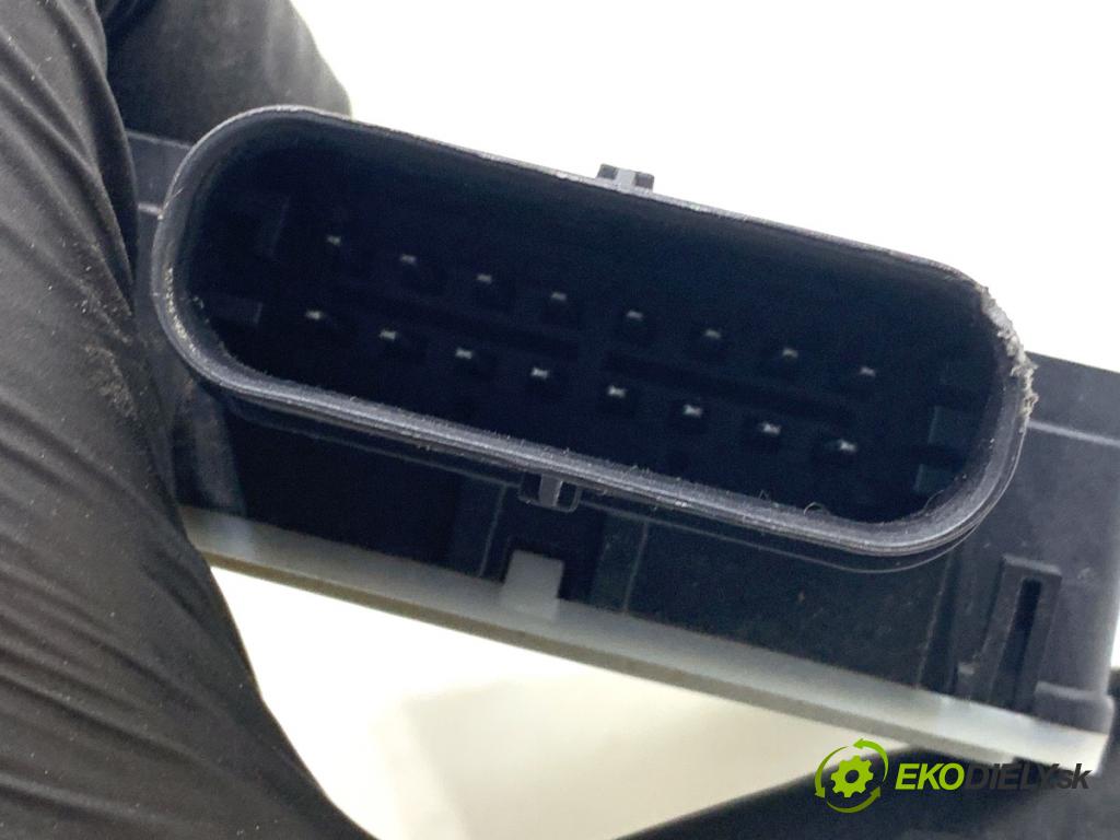 BMW G31 Kombi 2020 140 kW 520 d 1995 RADAR: 28709131