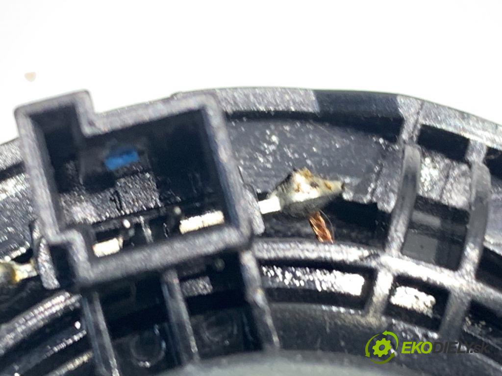 BMW G31 Kombi 2020 140 kW 520 d 1995 reproduktory 6800954 9354085