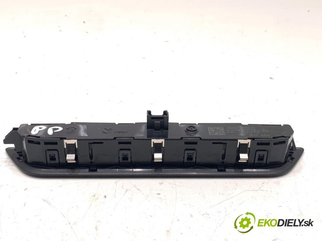 BMW G31 Kombi 2020 140 kW 520 d 1995 přepínač sedačky 6826749