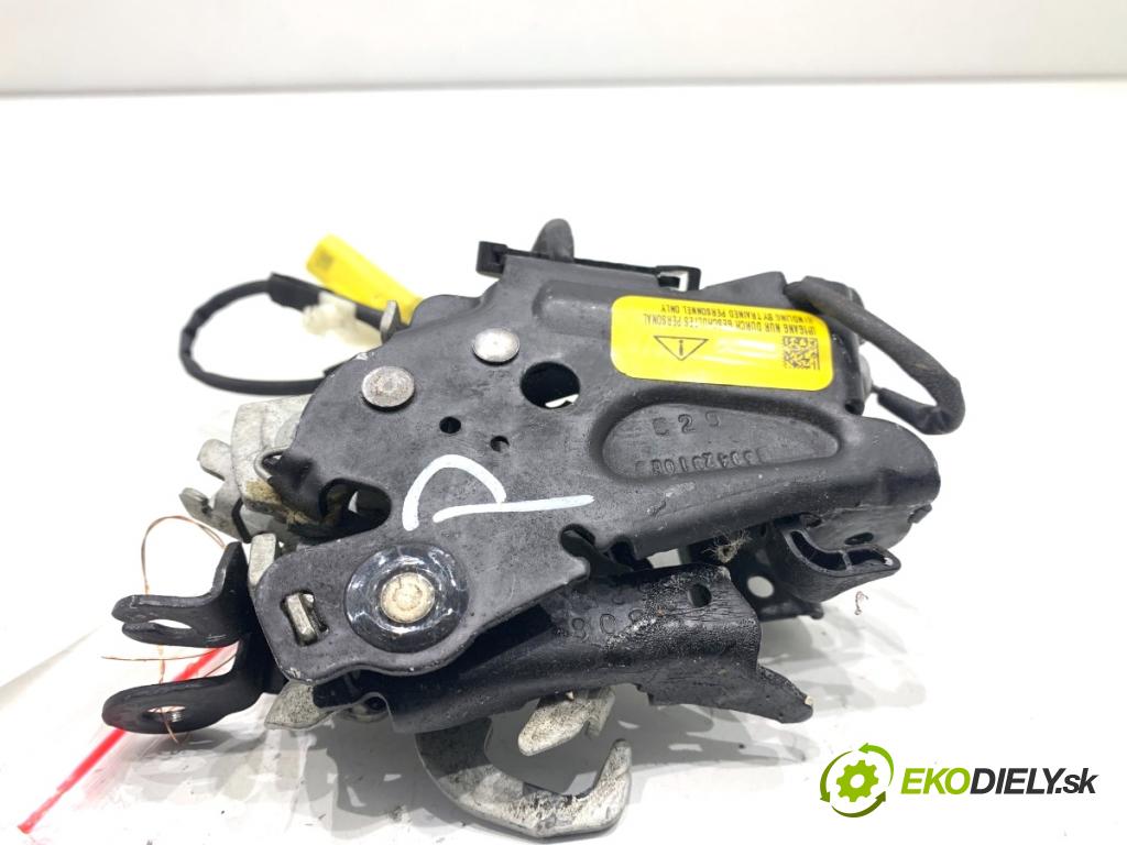 BMW G31 Kombi 2020 140 kW 520 d 1995 zámok kapoty predný 7347411