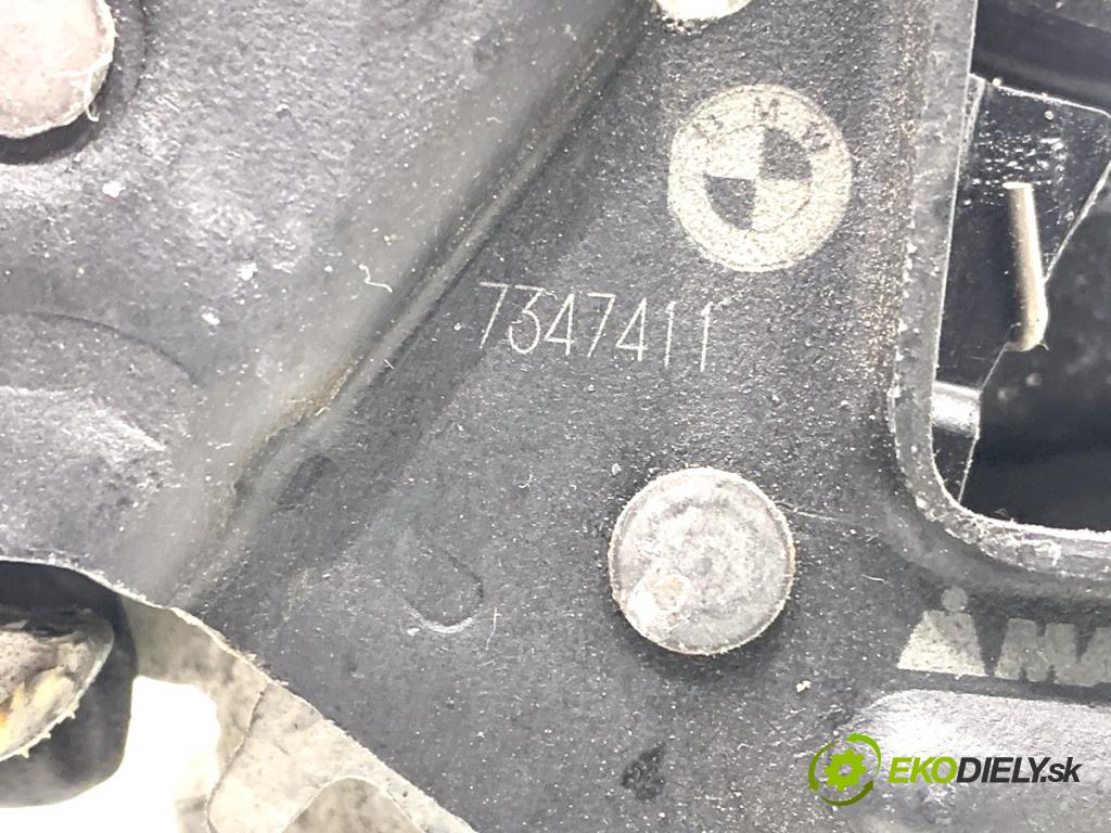BMW G31 Kombi 2020 140 kW 520 d 1995 zámok kapoty predný 7347411