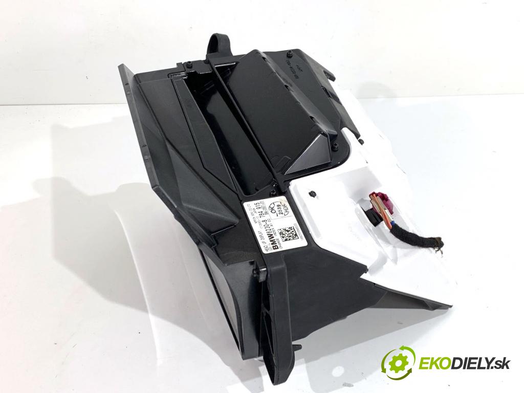 BMW G31 Kombi 2020 140 kW 520 d 1995 Displej HEAD UP 8784915