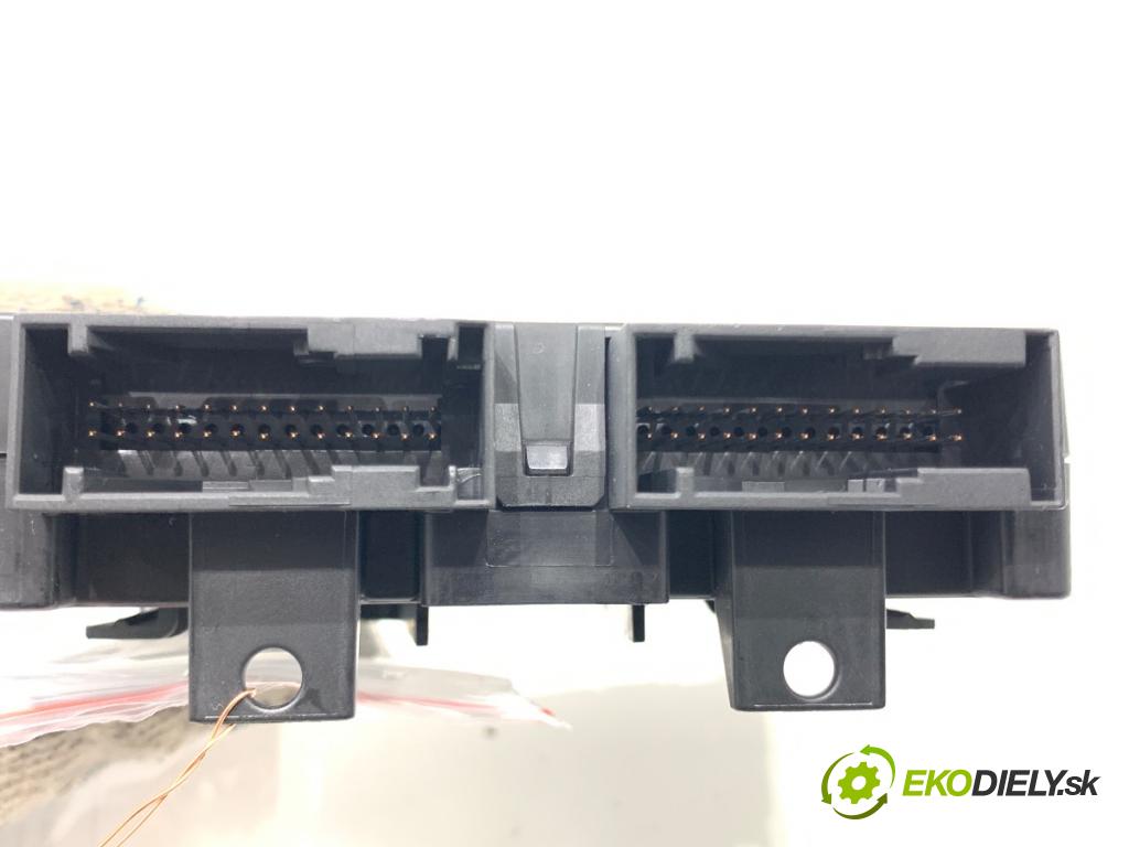 BMW G31 Kombi 2020 140 kW 520 d 1995 Modul klimatizácie 9826321 (Kľučka dverí ostatné)