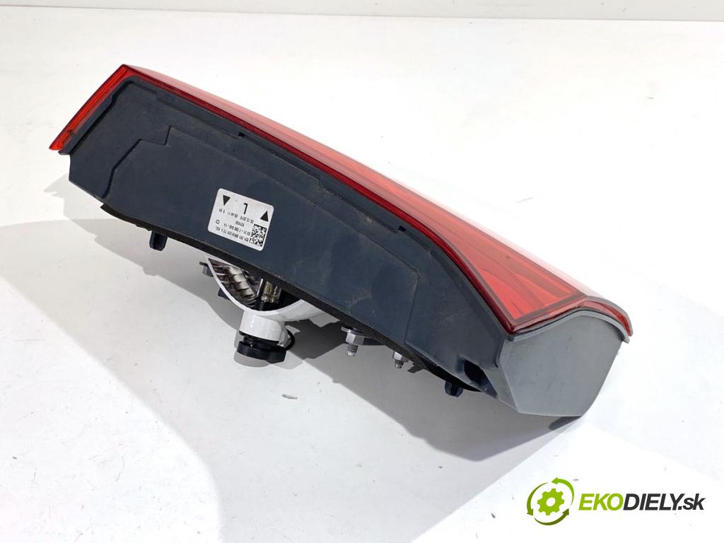 BMW G31 Kombi 2020 140 kW 520 d 1995 světlo levý zadní část vnitřní 7388949