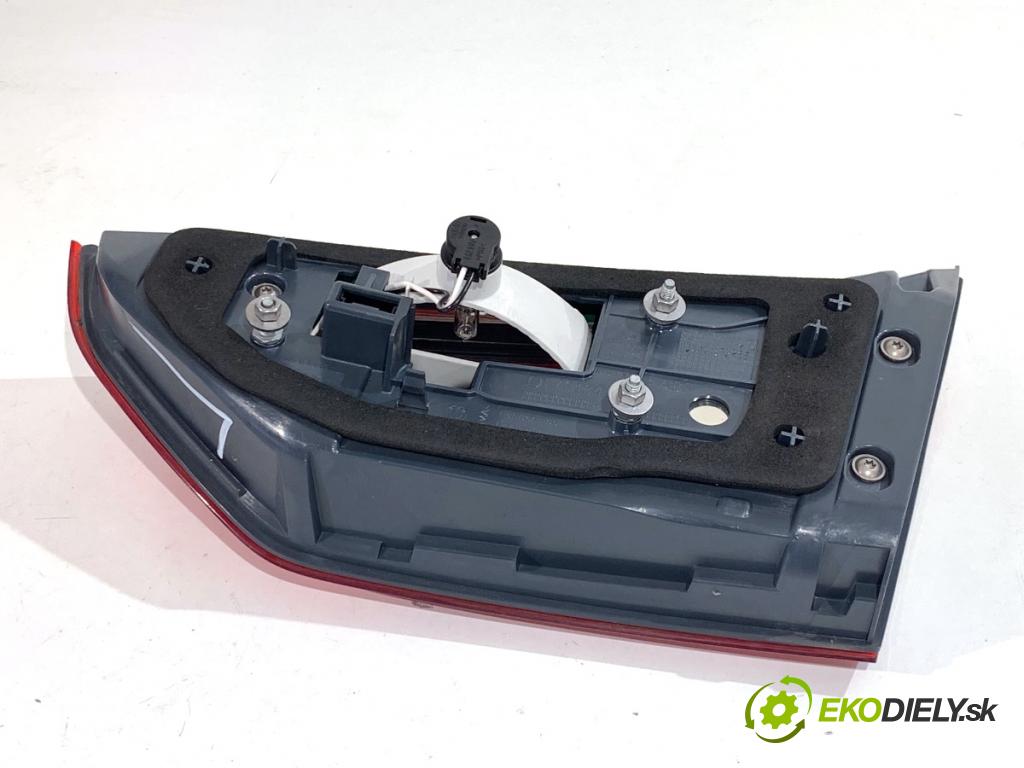 BMW G31 Kombi 2020 140 kW 520 d 1995 světlo levý zadní část vnitřní 7388949