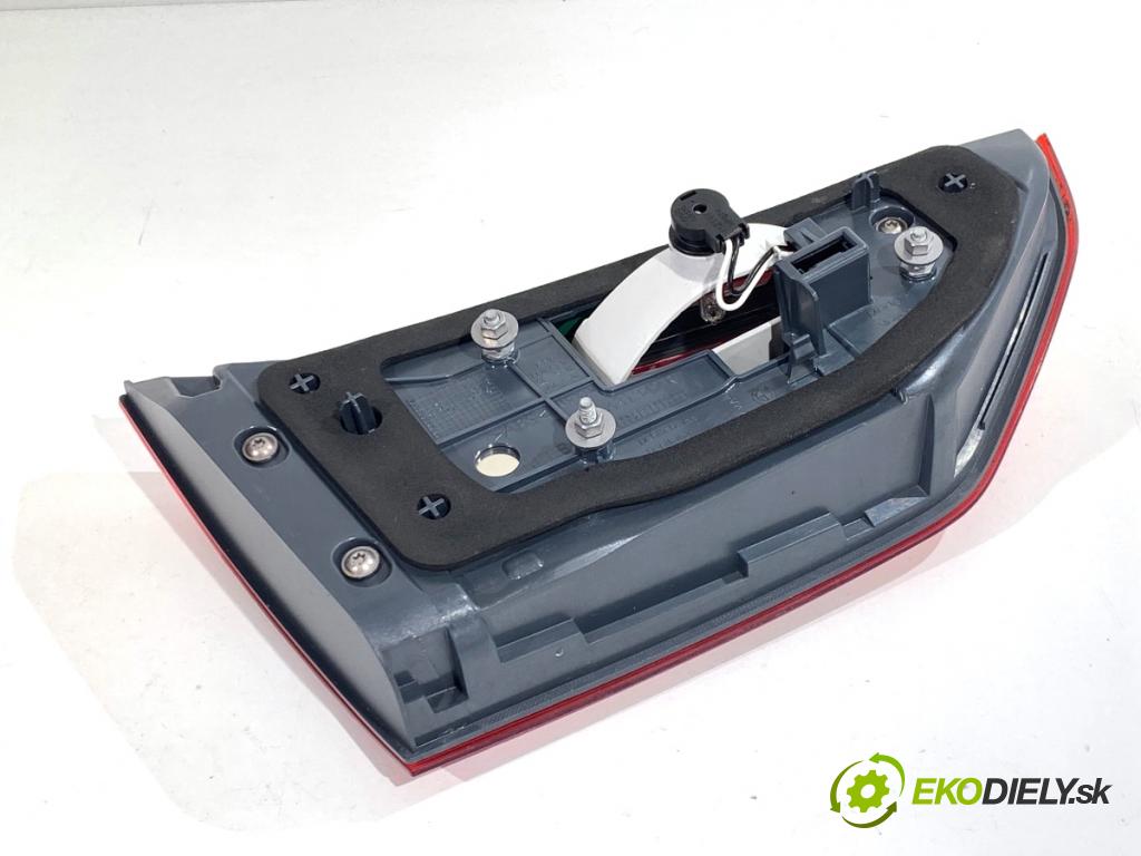 BMW G31 Kombi 2020 140 kW 520 d 1995 světlo pravý zadní část vnitřní 8493052