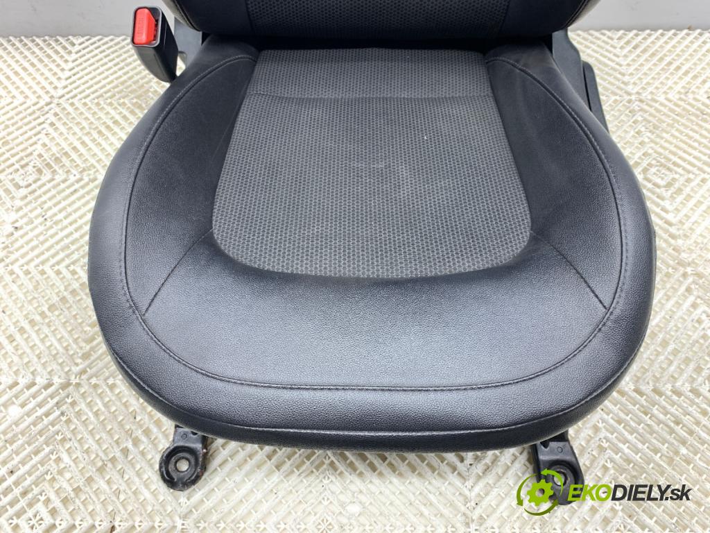 HYUNDAI ix35 SUV 2013 135 kW 2.0 CRDi 4WD 1995 Sedadlo ľavy predný