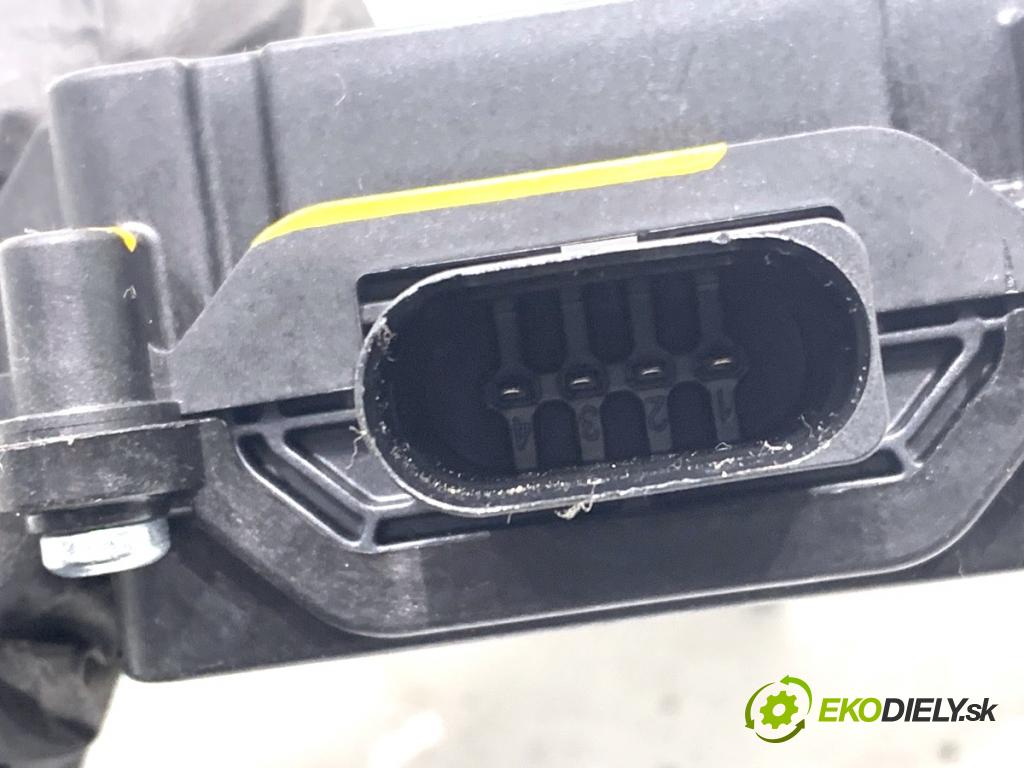 JAGUAR E-PACE SUV 2020 132 kW 2.0 D180 AWD 1999 zámok VLAK: dveří zadní část J9C3-404C10-AB