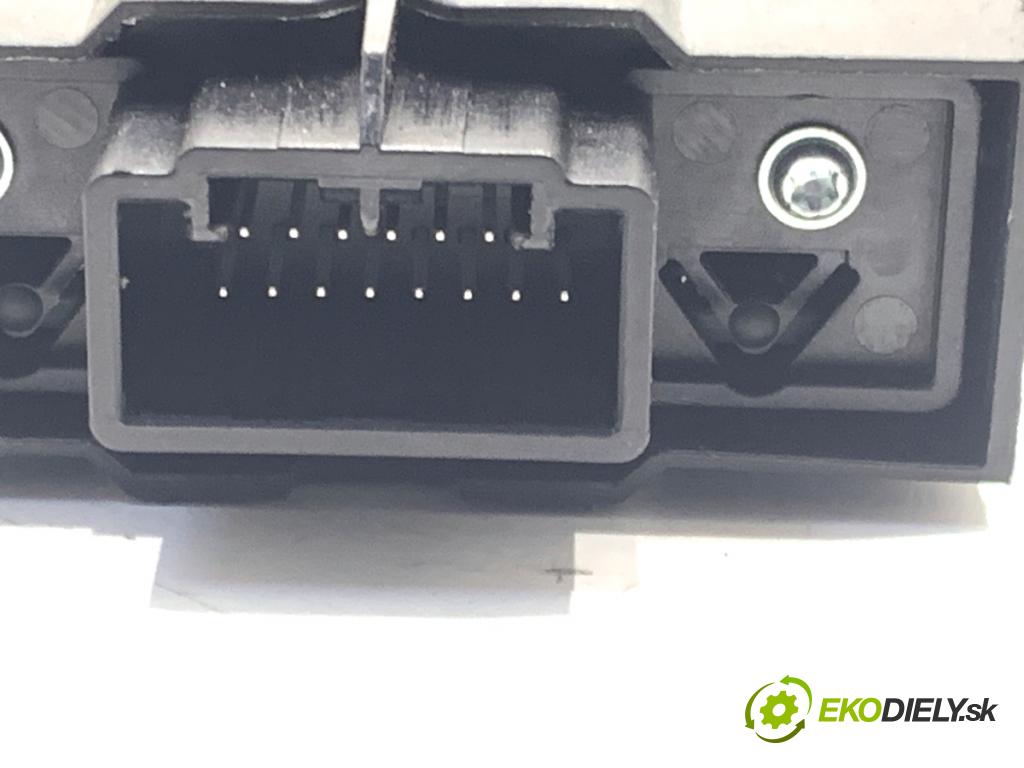 JAGUAR E-PACE SUV 2020 132 kW 2.0 D180 AWD 1999 Panel Prepínač REŽIM: JAZDY J9C3-14B596-AB