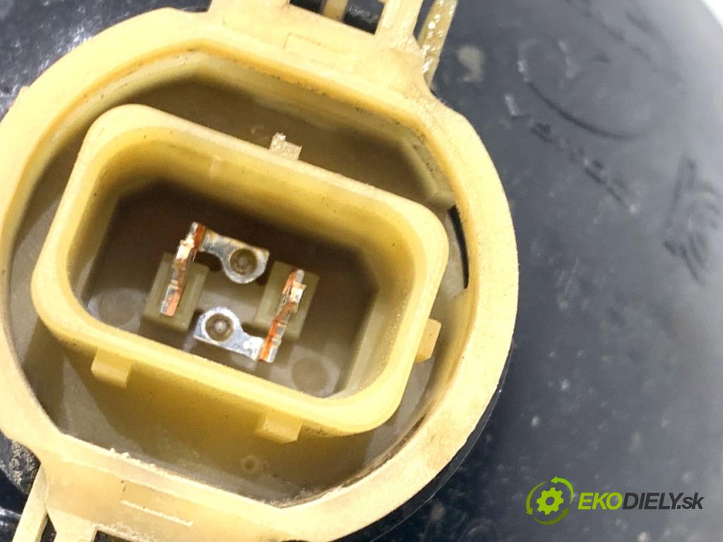 JAGUAR E-PACE SUV 2020 132 kW 2.0 D180 AWD 1999 světlo nárazníka levý zadní část J9C3-15K273-AA