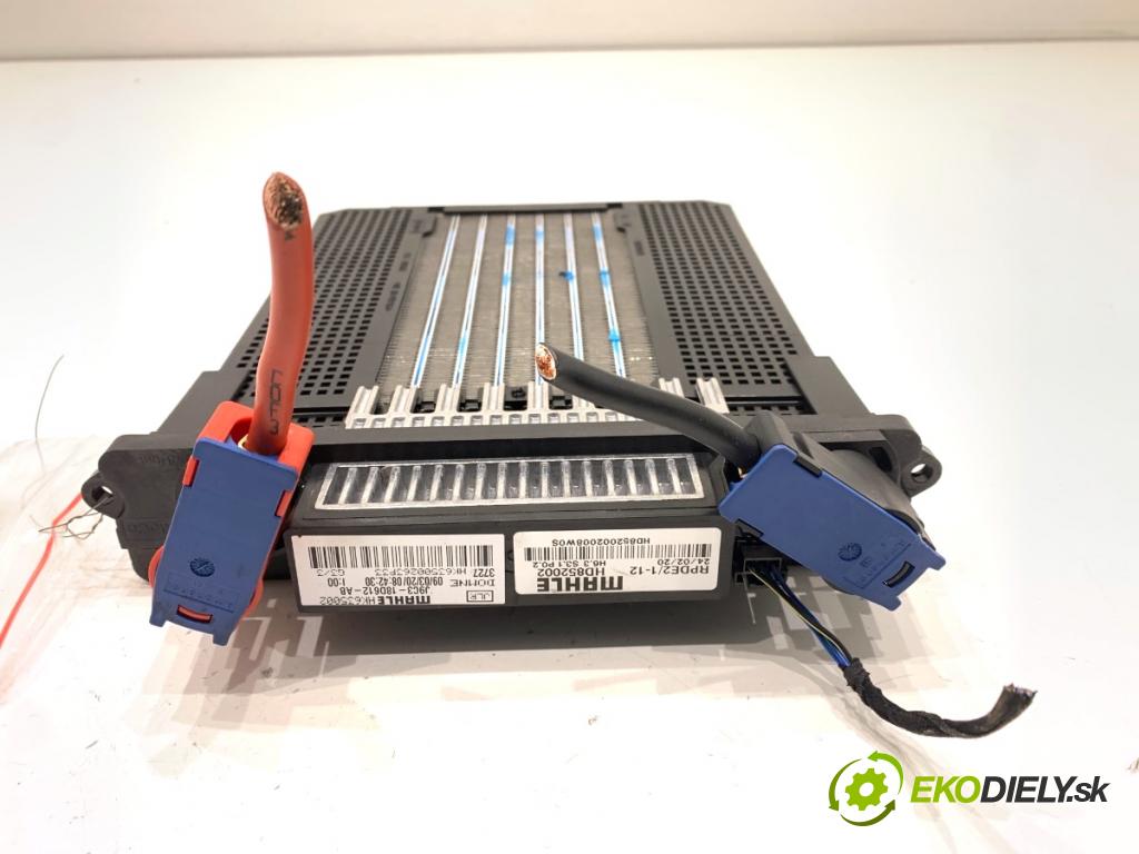 JAGUAR E-PACE SUV 2020 132 kW 2.0 D180 AWD 1999 topné těleso radiátor topení elektrická J9C3-18D612-AB (Radiátor topení)