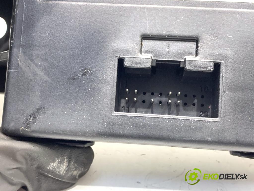 JAGUAR E-PACE SUV 2020 132 kW 2.0 D180 AWD 1999 modul komfortu J9C3-19D118-AE (Komfortní modul)