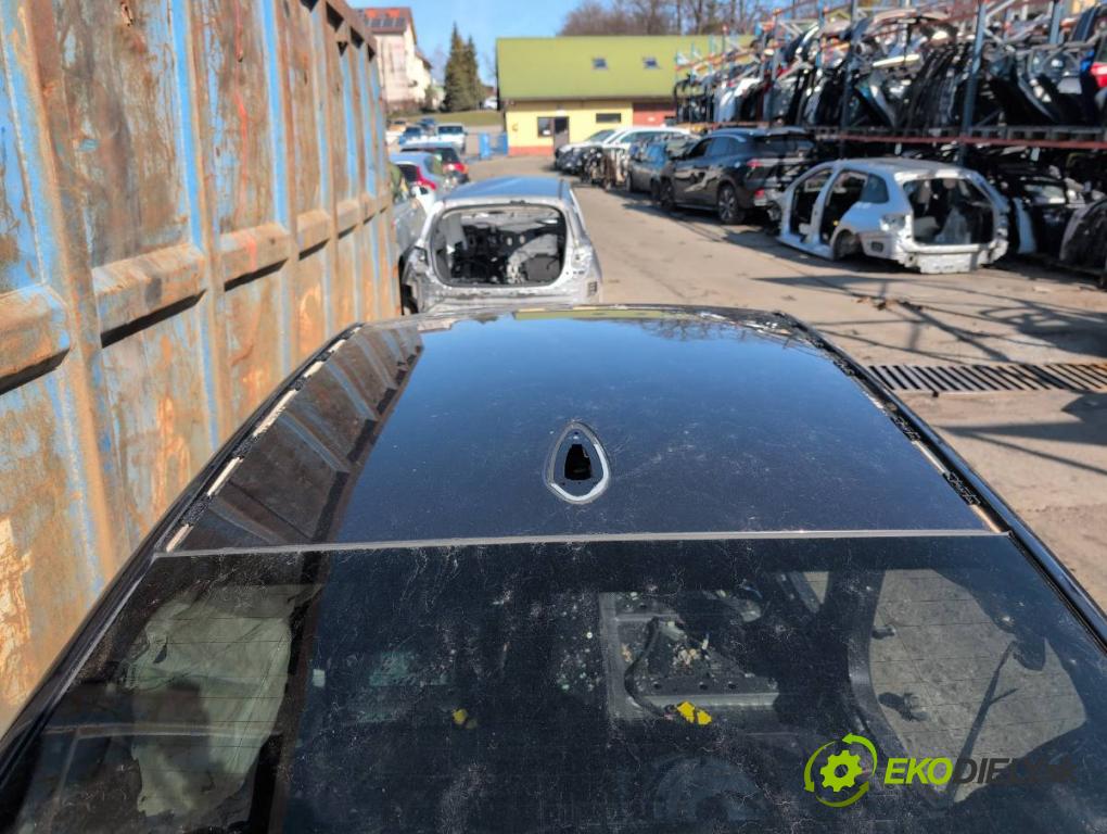 BMW G30 sedan 2022 140 kW 520 d xDrive 1995 karoséria ČTVRŤÁK: Blatník prah strecha PODŁUŻNICA