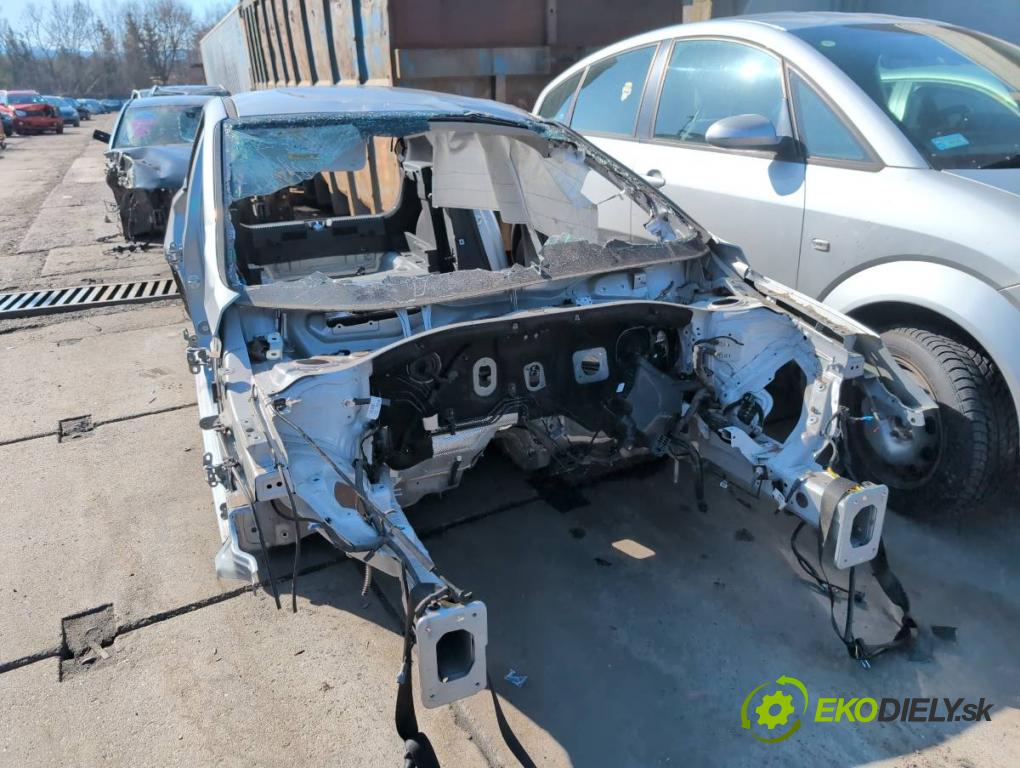 HYUNDAI i30  2024 71 kW 1.5 DPI   (1498 ccm / 71 kW / 97 KM) 1498 KAROSERIA ČTVRŤÁK blatník práh střecha PODŁUŻNICA 