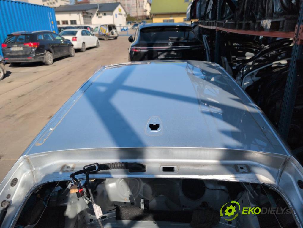 SKODA OCTAVIA IV Kombi 2023 110 kW 2.0 TDI 1968 karoséria ČTVRŤÁK: Blatník prah strecha PODŁUŻNICA