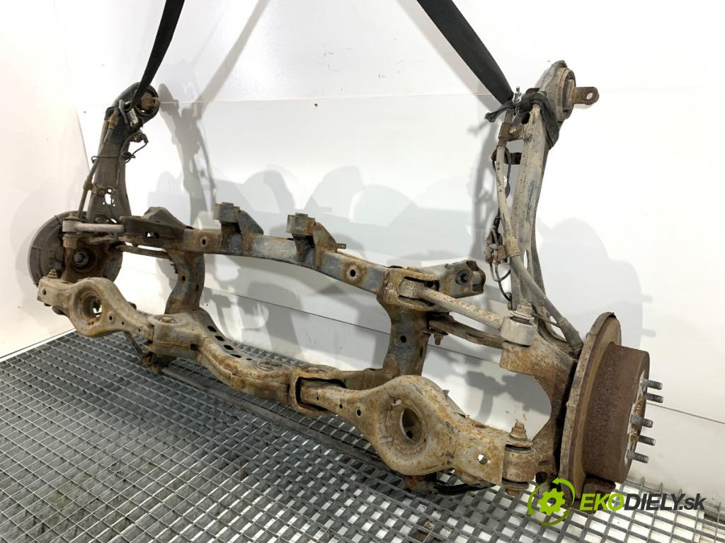 HYUNDAI ix35 SUV 2013 135 kW 2.0 CRDi 4WD 1995 Výstuha zad 55405-2S110