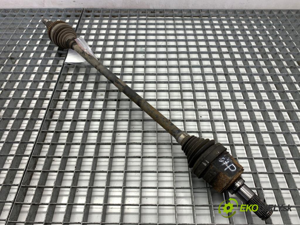 HYUNDAI ix35 SUV 2013 135 kW 2.0 CRDi 4WD 1995 Poloos pravy zad