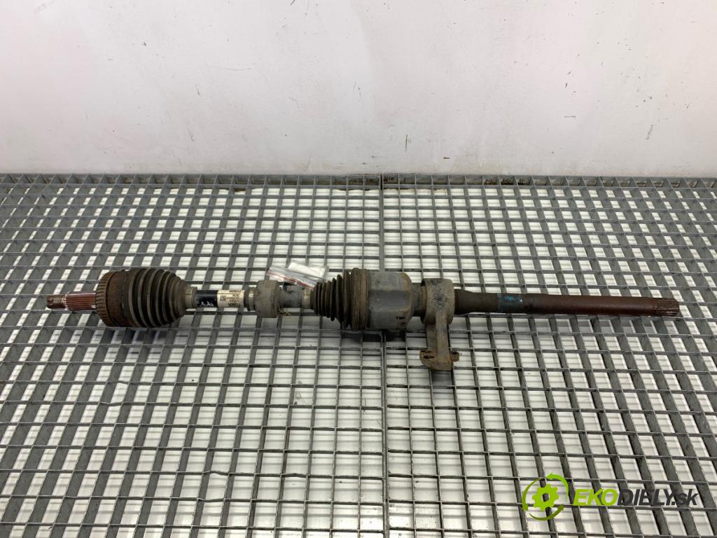 HYUNDAI ix35 SUV 2013 135 kW 2.0 CRDi 4WD 1995 poloos pravý přední část 495012Y060