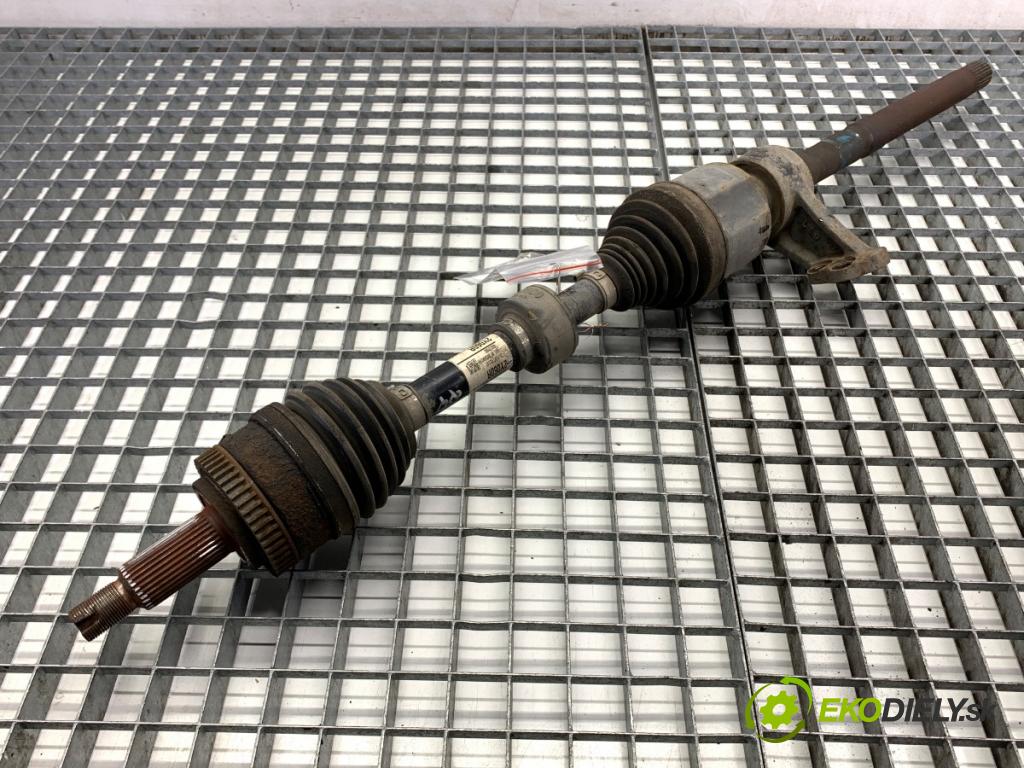 HYUNDAI ix35 SUV 2013 135 kW 2.0 CRDi 4WD 1995 poloos pravý přední část 495012Y060