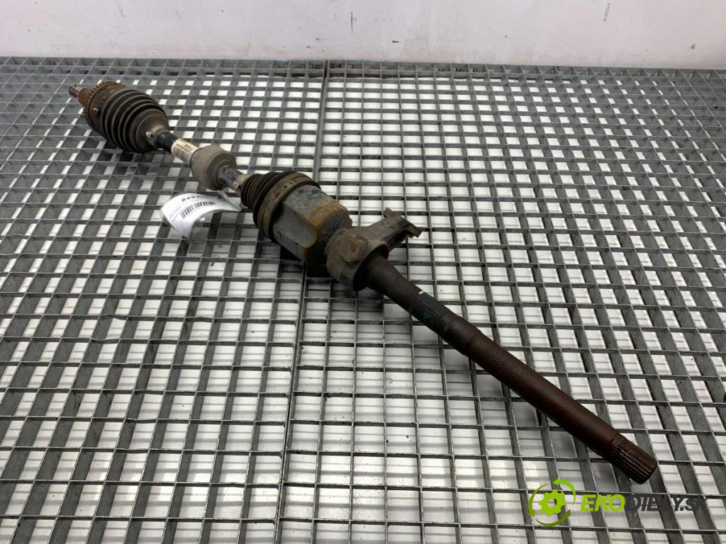 HYUNDAI ix35 SUV 2013 135 kW 2.0 CRDi 4WD 1995 poloos pravý přední část 495012Y060