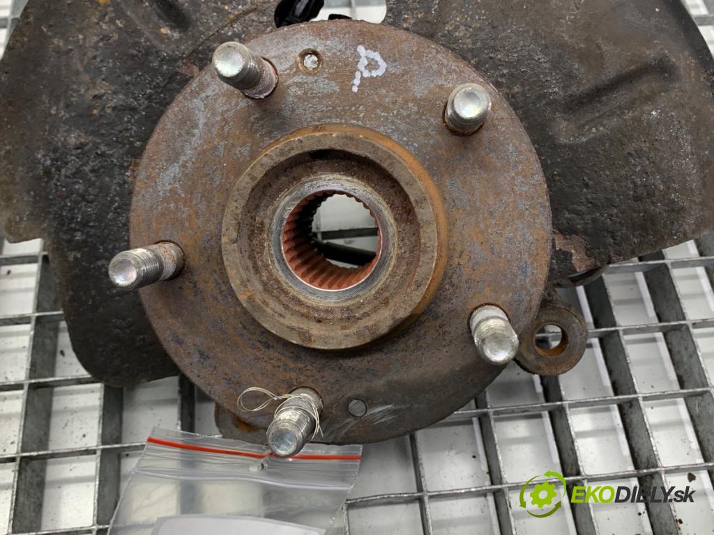 HYUNDAI ix35 SUV 2013 135 kW 2.0 CRDi 4WD 1995 náboj pravý přední část