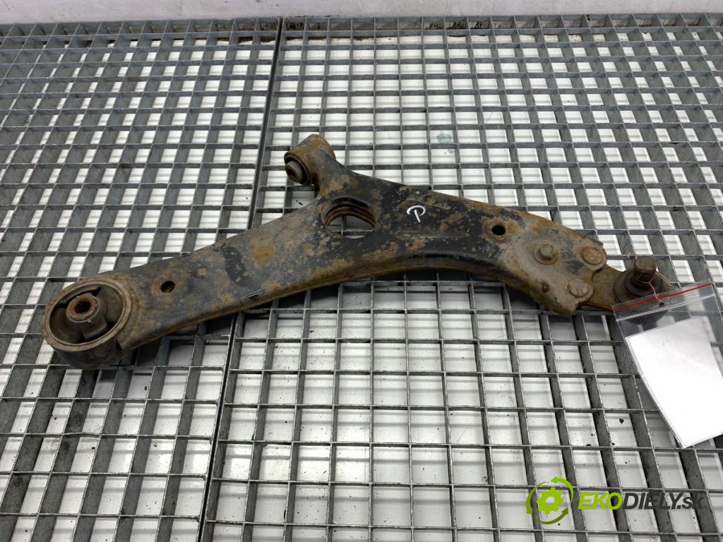 HYUNDAI ix35 SUV 2013 135 kW 2.0 CRDi 4WD 1995 Rameno pravy predný 