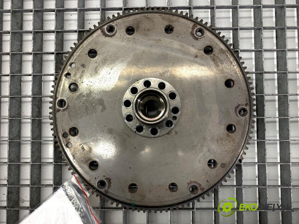 AUDI A6 C7 Kombi 2016 160 kW 3.0 TDI quattro 2967 koleso zotrvačníkové 059105323BN (Zotrvačník)